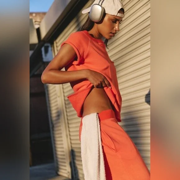 NWOT Free People Movement One To Beat Tee - Picture 3 of 3